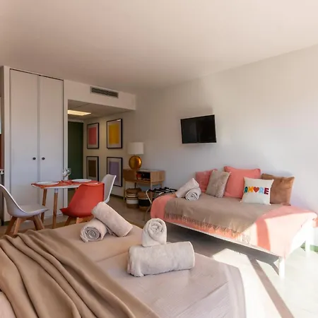 Cosy 2-3 Pers, Balcon, Parking Privé, Clim, Wifi - 15 Min Sanctuaire Appartamento