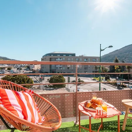 Cosy 2-3 Pers, Balcon, Parking Privé, Clim, Wifi - 15 Min Sanctuaire