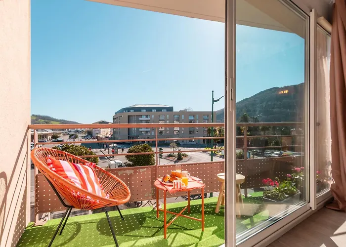 Coup De Coeur, Balcon, Parking, Gare Appartement *