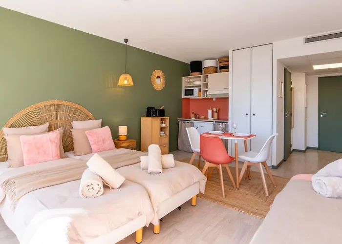 Coup De Coeur, Balcon, Parking, Gare Appartement *