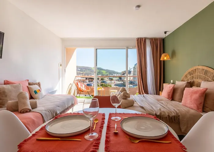 Coup De Coeur, Balcon, Parking, Gare *