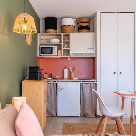 Lägenhet Cosy 2-3 Pers, Balcon, Parking Prive, Clim, Wifi - 15 Min Sanctuaire